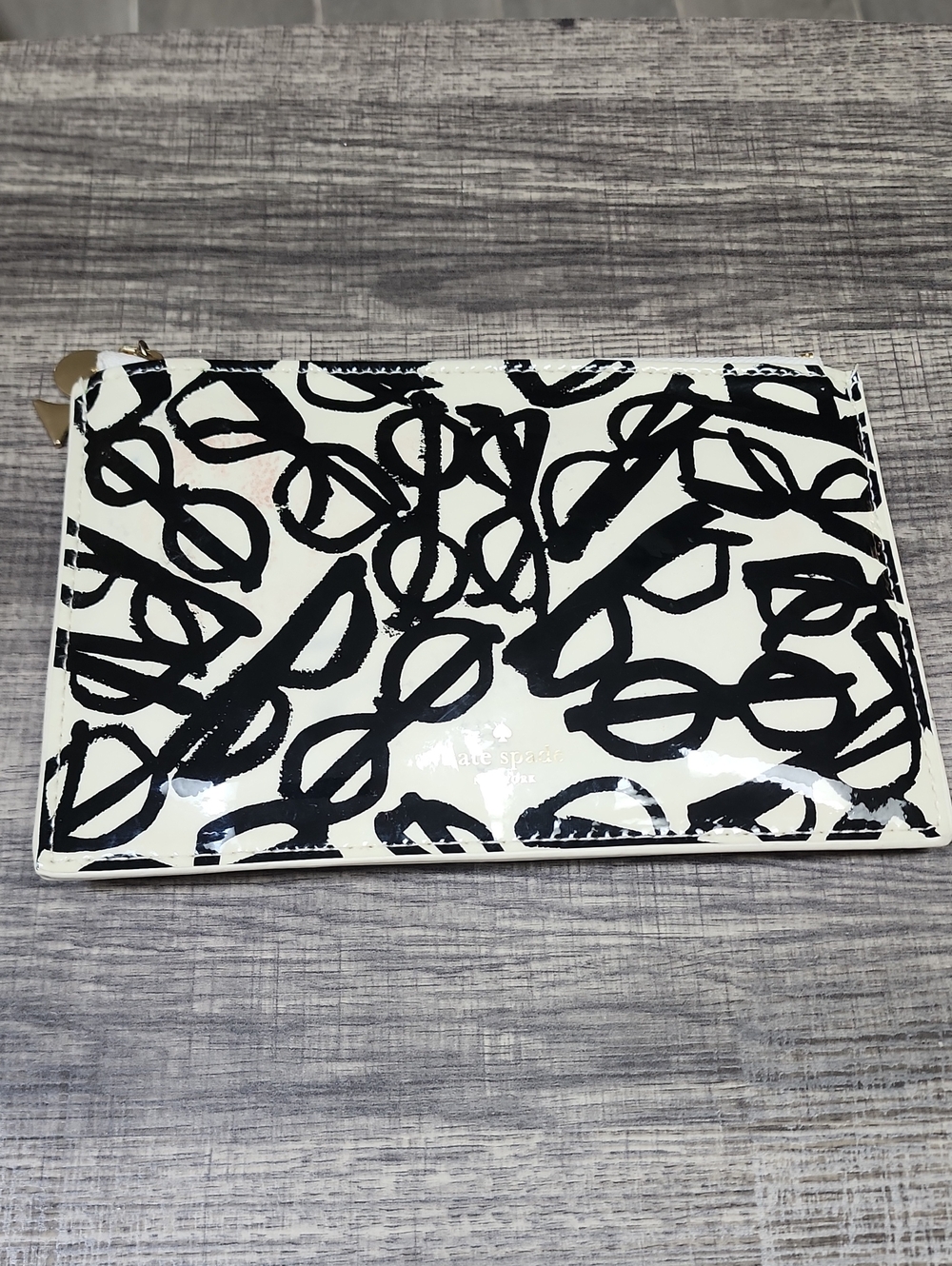 kate‎ spade Black and White Scribble Patent Clutch Wallet